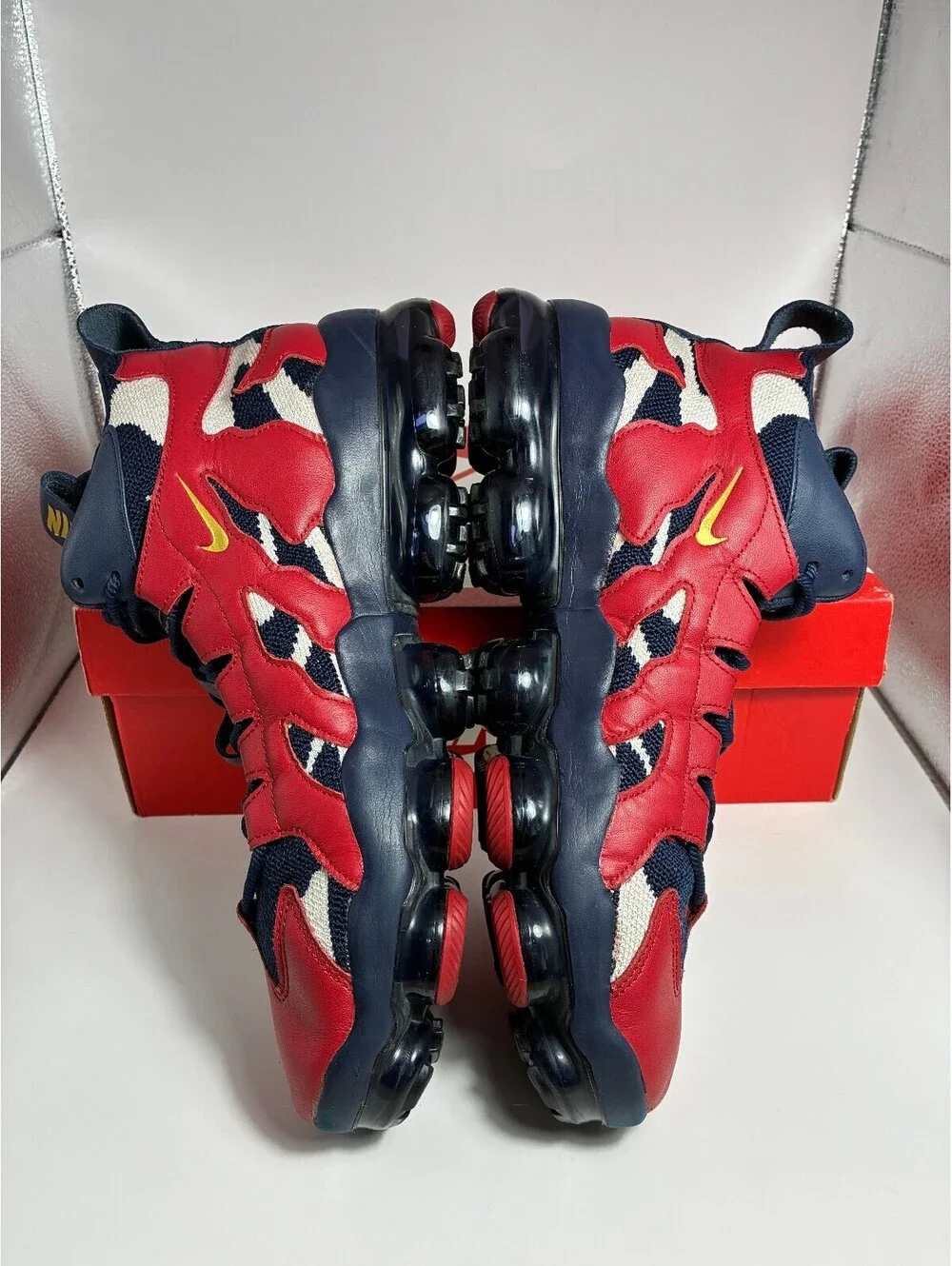 Size 11.5 - Nike Vapormax Gliese USA Midnight Navy Metallic Gold
